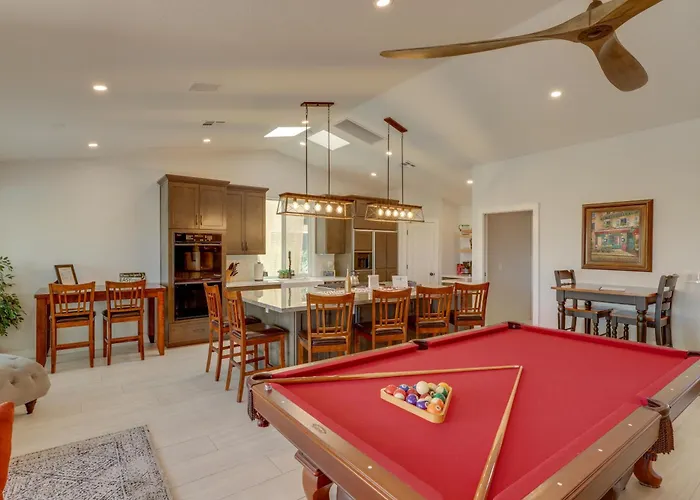 Pool Table, Golf Course View! Desert Oasis
